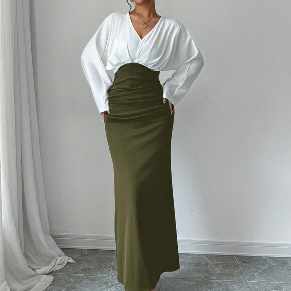 Army Green Elegant Women's V-Neck Long Sleeve Fitted Dress - Picture 1 of 6